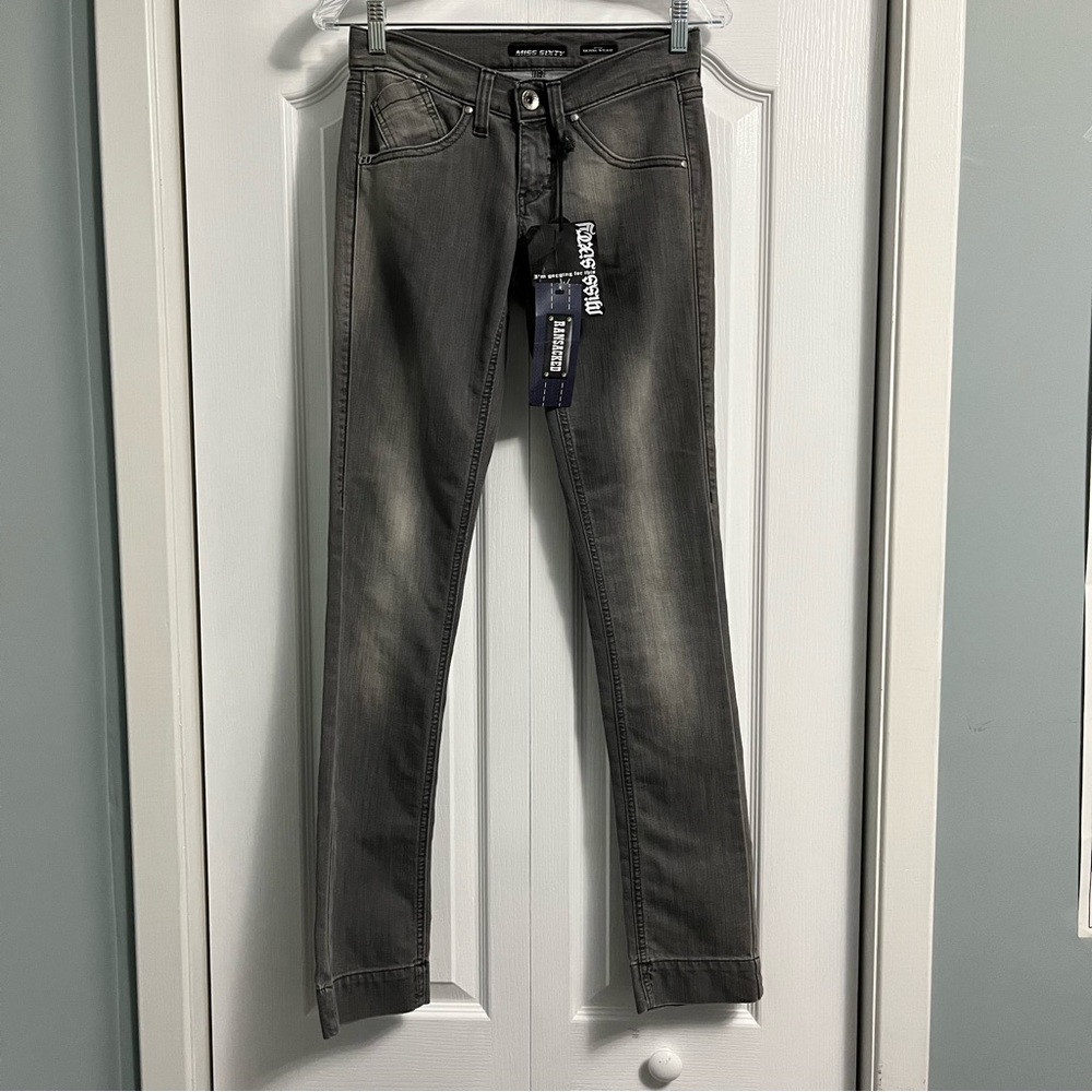 MISS SIXTY NWT SKINNY WILKIE TROUSER denim JEANS women’s size 26 with bracelet